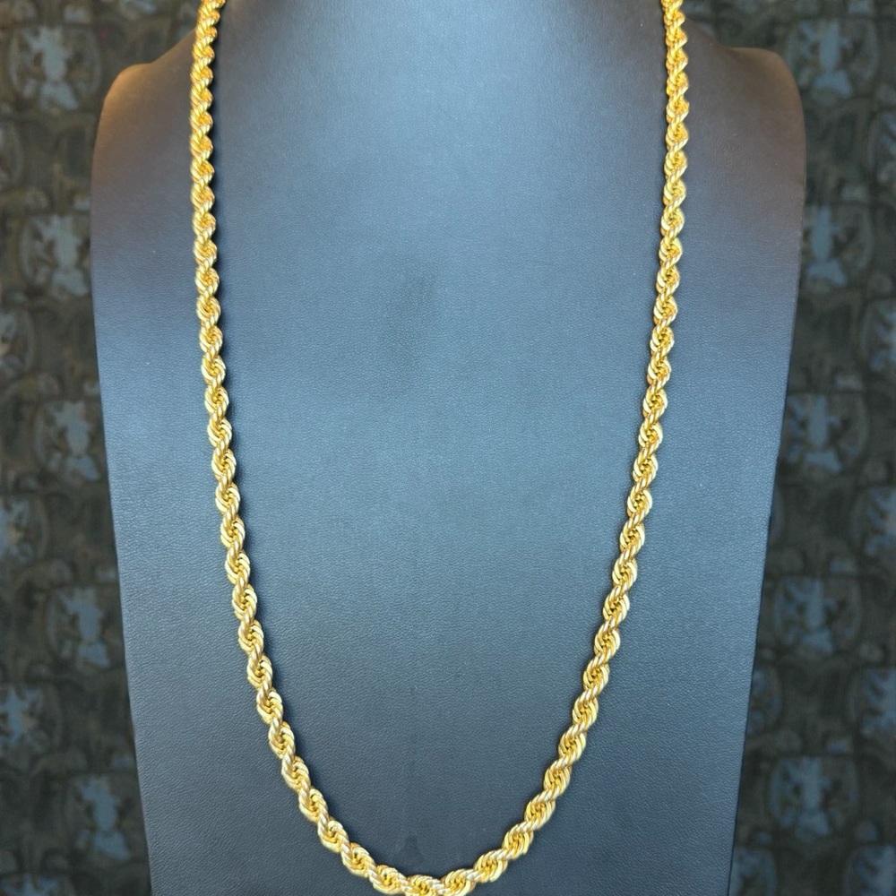 Vintage Gold Tone Twisted Rope Necklace 30” Length Classic Style